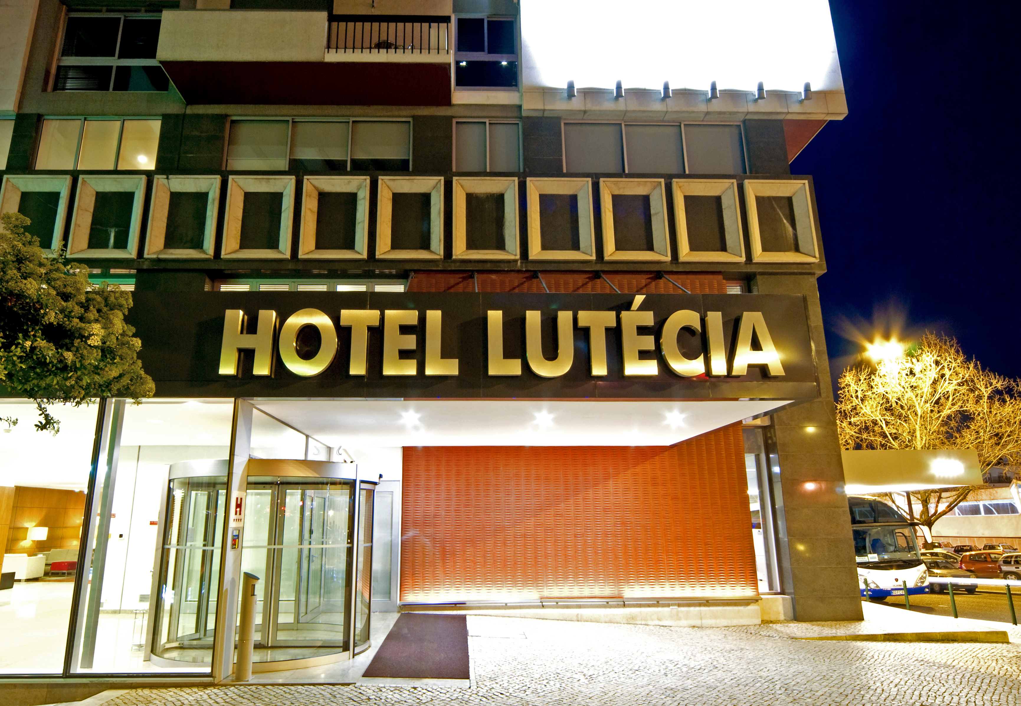 Lutecia Hotel by night